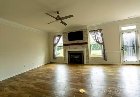 Living - 3070 Dindle Dr, Lancaster, SC 29720 photo 2 of 4