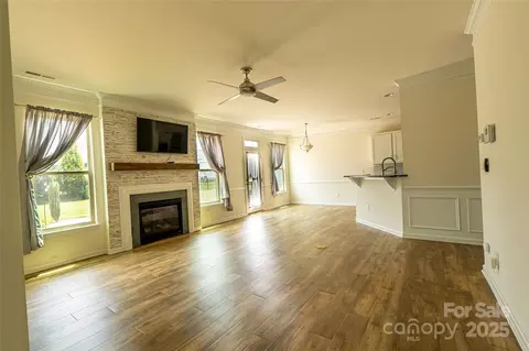 Living - 3070 Dindle Dr, Lancaster, SC 29720 photo 1 of 4