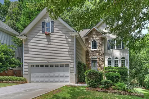 8917 New Oak Ln, Huntersville, NC 28078