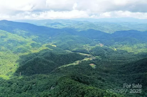 999 Shumont Rd, Black Mountain, NC 28711