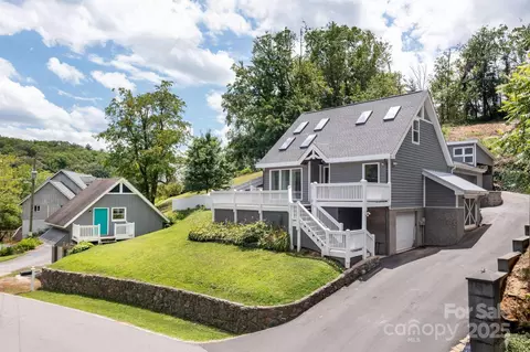 207 Jonestown Rd, Asheville, NC 28804