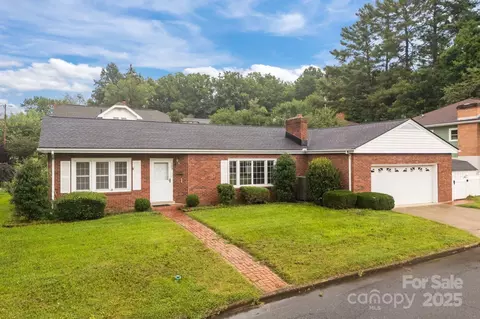 109 Rhoda St, Canton, NC 28716