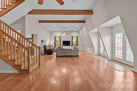 106 Travis Ln, Salisbury, NC 28146