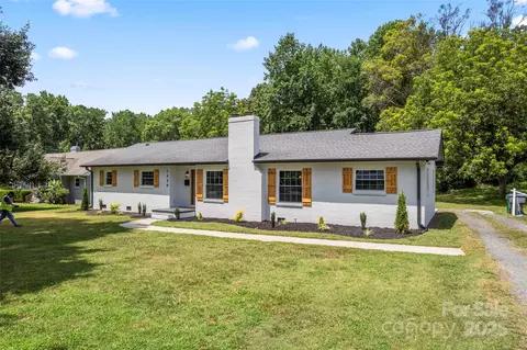 1420 Lakedell Dr, Charlotte, NC 28215
