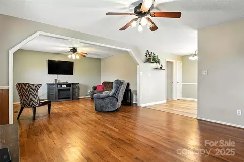 952 30th Ne St NE, Conover, NC 28613 photo 7