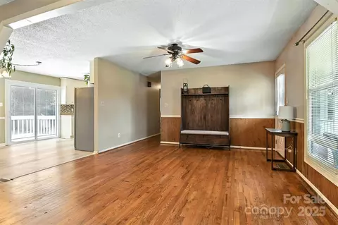 952 30th Ne St NE, Conover, NC 28613 photo 9