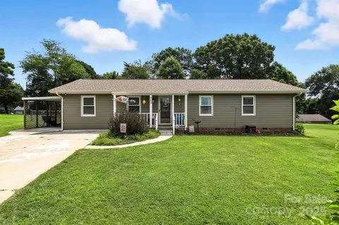 952 30th Ne St NE, Conover, NC 28613 photo 3