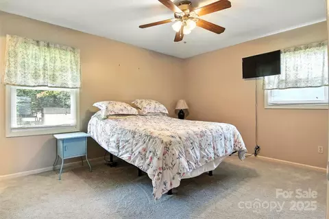 952 30th Ne St NE, Conover, NC 28613 photo 19