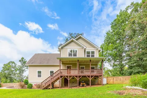 400 Emmas Grove Rd, Fletcher, NC 28732