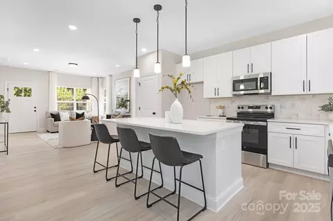 6121 Grove Park Blvd, Charlotte, NC 28215