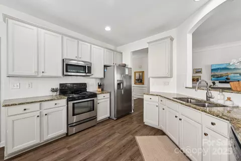 Kitchen - 21705 Torrence Chapel Rd, Cornelius, NC 28031 photo 2 of 2