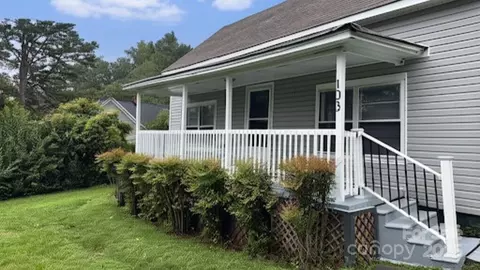103 Fairview St, Clover, SC 29710