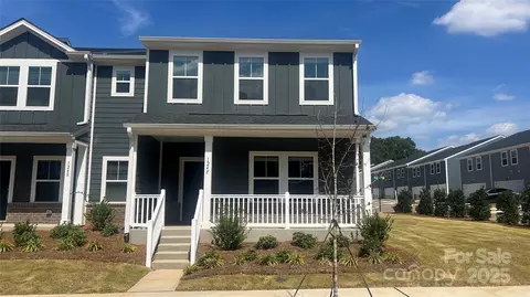 124 Utility F Ln #F, Mooresville, NC 28117