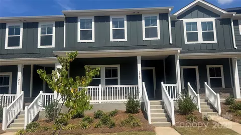 124 Utility D Ln #D, Mooresville, NC 28115