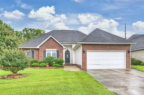 2008 Galena Chase Dr, Indian Trail, NC 28079