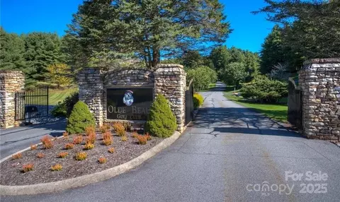 40 Club Villa 500 Dr #500, Glade Valley, NC 28627