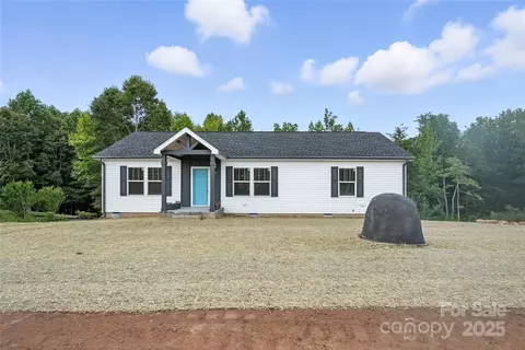 124 Dayton Rd, Dallas, NC 28034