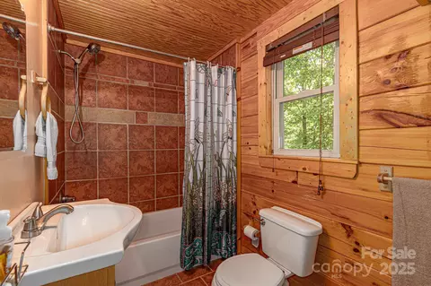Bath - 721 Grandview Loop, Nebo, NC 28761 photo 1 of 2