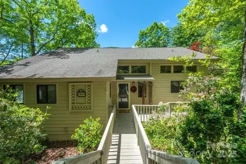 132 Fern Loop, Lake Lure, NC 28746