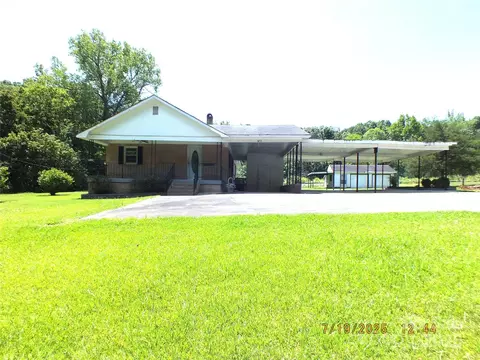 1453 Old Landsford Rd, Lancaster, SC 29720