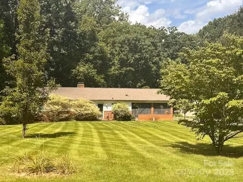 4488 Giles Ave, Sherrills Ford, NC 28673