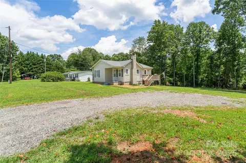 1837 Zion Rd, Morganton, NC 28655