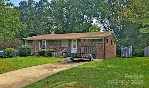 44 17th Avenue Nw Ct NW, Hickory, NC 28601