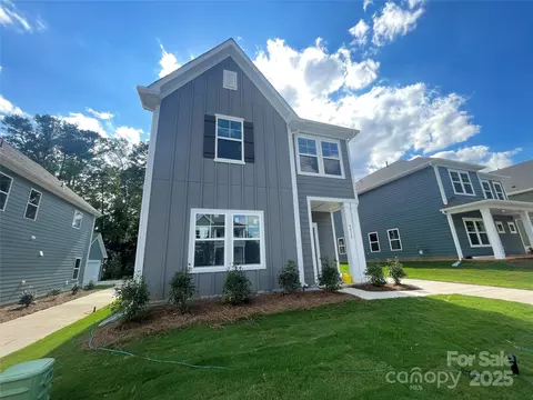 4012 Grommet Ct, Matthews, NC 28105