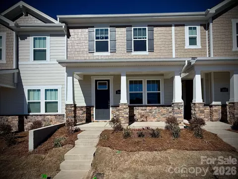 2644 Selbourne Dr, Gastonia, NC 28052