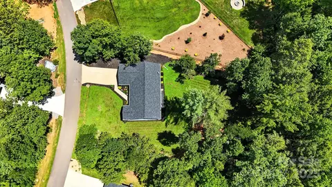 View/Area - 1739 Plantation Loop, Morganton, NC 28655 photo 2 of 3