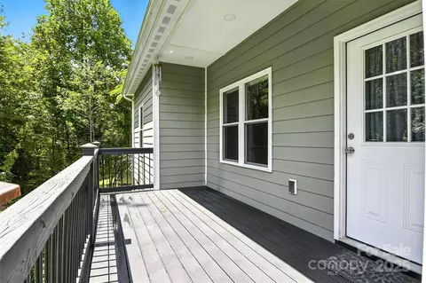 Exterior - 1739 Plantation Loop, Morganton, NC 28655 photo 3 of 7