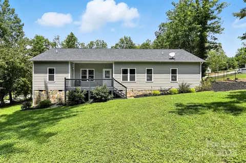 Exterior - 1739 Plantation Loop, Morganton, NC 28655 photo 6 of 7