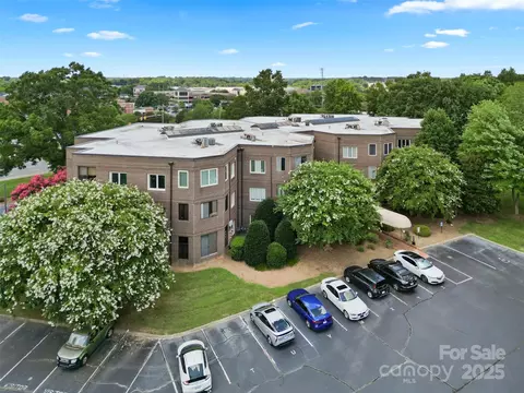 84 Lake Concord Ne Rd NE, Concord, NC 28025