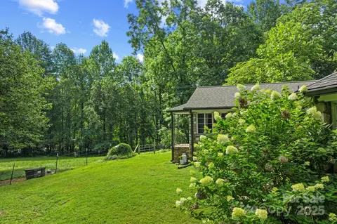 41 Hilton Dr, Brevard, NC 28712 photo 7