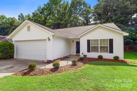 2296 Mancke Dr, Rock Hill, SC 29732