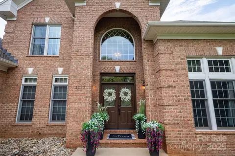 4137 Pinecrest Ne Dr NE, Hickory, NC 28601 photo 16