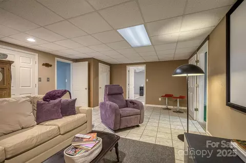 4137 Pinecrest Ne Dr NE, Hickory, NC 28601 photo 48
