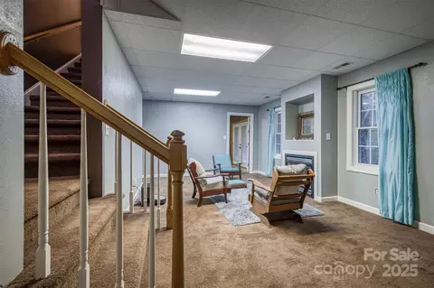 4137 Pinecrest Ne Dr NE, Hickory, NC 28601 photo 41
