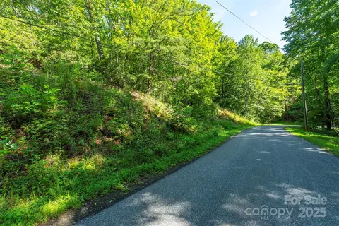 Mckenzie N Way, Old Fort, NC 28762