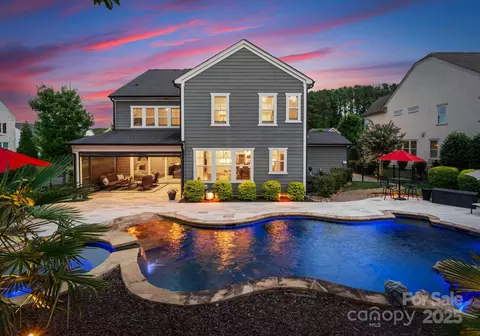 9043 Golden Rock Ln, Huntersville, NC 28078