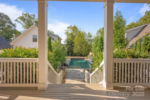 Exterior - 317 Catawba Ave, Davidson, NC 28036 photo 5 of 7