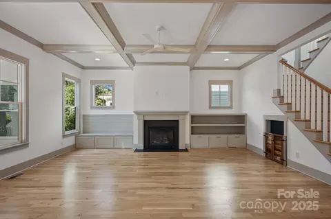 Living - 317 Catawba Ave, Davidson, NC 28036 photo 2 of 3