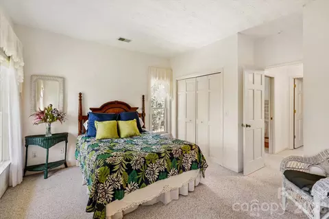 Bedroom - 25 Towhee Trl, Tryon, NC 28782 photo 3 of 3