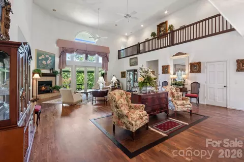 25 Towhee Trl, Tryon, NC 28782