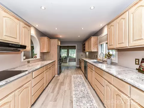 7963 Prestwick Ln, Stanley, NC 28164 photo 15