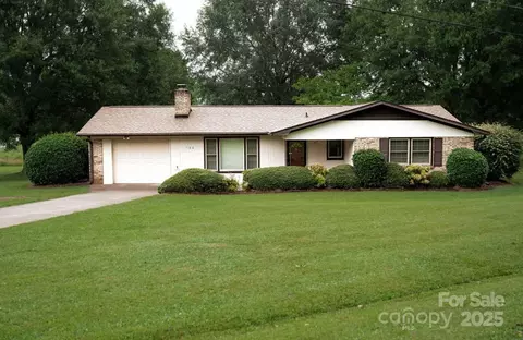 166 Tryon School Loop Rd, Bessemer City, NC 28016