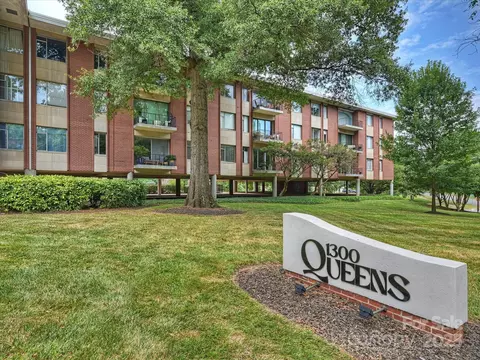 1300 Queens 202 Rd #202, Charlotte, NC 28207