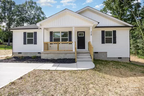 210 Pinecrest St, Salisbury, NC 28147