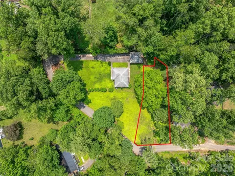 99999 W Skyland 2 Cir #2, Asheville, NC 28804