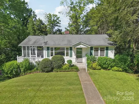 68 Mulberry Ct, Arden, NC 28704